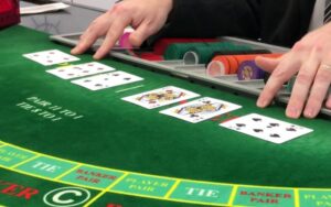 hướng dẫn chơi Baccarat trực tuyến